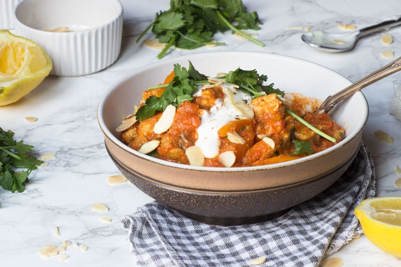 chicken and almond curry