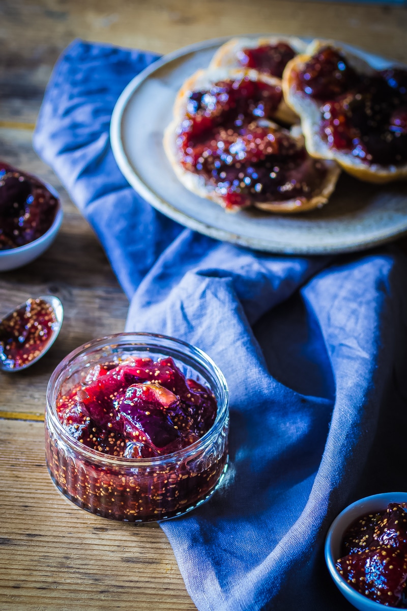 Fig Jam - Soft and delicate fig jam preserve - ProperFoodie